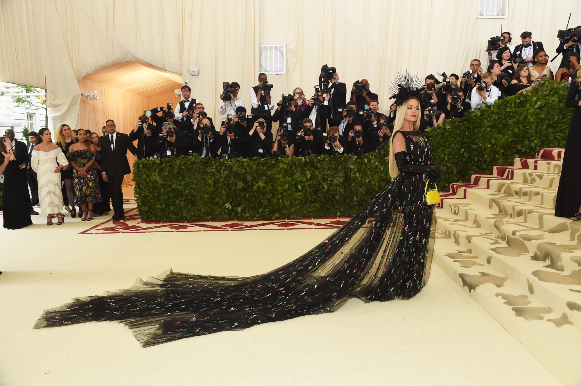 Met Gala 2018: Sự kiện toàn sao khủng nhưng Katy Perry mới là nhân vật chiếm trọn spotlight!